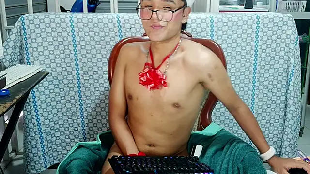 Snapshot of Baby_Cream chatting on December 21, 2024, 12:59 pm Baby Cream online show from December 21, 2024, 12:59 pm