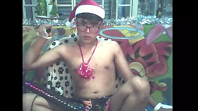 Snapshot of Baby_Cream chatting on December 2, 2024, 3:21 am Baby Cream online show from December 2, 2024, 3:21 am