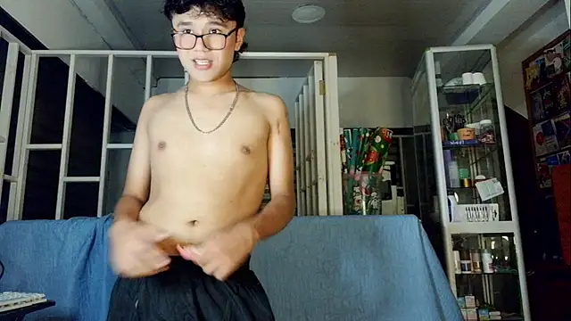 Snapshot of Baby_Cream chatting on January 8, 2025, 4:23 am Baby Cream online show from January 8, 2025, 4:23 am