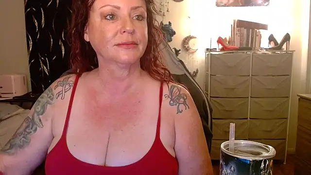 Nikkimastersgirl1091 online show from April 13, 2026, 12:20 pm