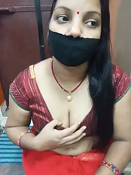 Snapshot of Manjudear chatting on July 3, 2026, 5:36 am Manjudear online show from July 3, 2026, 5:36 am