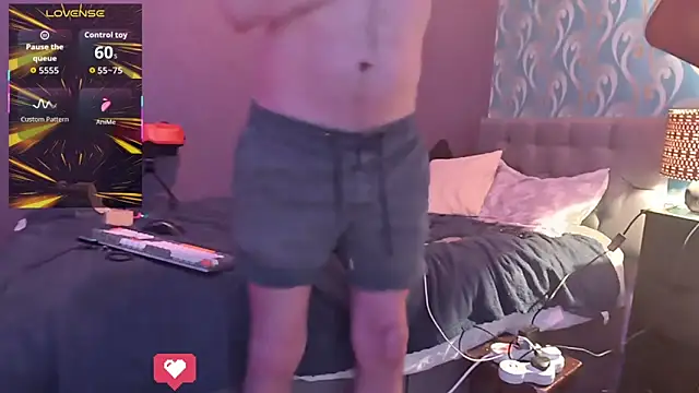 Snapshot of unclestefansdick chatting on March 18, 2026, 10:21 pm unclestefansdick online show from March 18, 2026, 10:21 pm