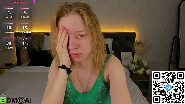 Michelle Blond online show from February 22, 2026, 3:31 am