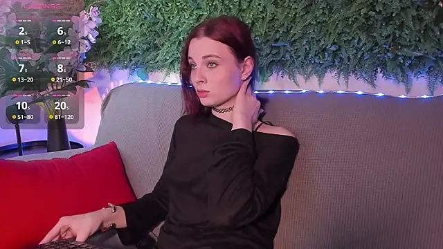 Snapshot of AprilAvery chatting on February 27, 2025, 1:49 pm AprilAvery online show from February 27, 2025, 1:49 pm