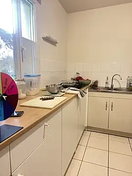 Snapshot of XtentationMG chatting on October 31, 2025, 12:02 pm XtentationMG online show from October 31, 2025, 12:02 pm