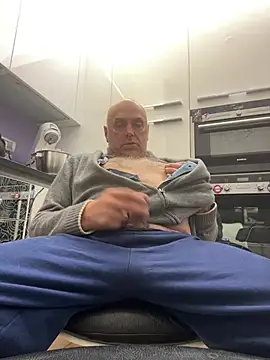 pantomax online show from February 10, 2026, 4:06 pm