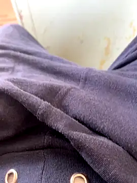 tamil000000 online show from November 3, 2025, 5:23 am