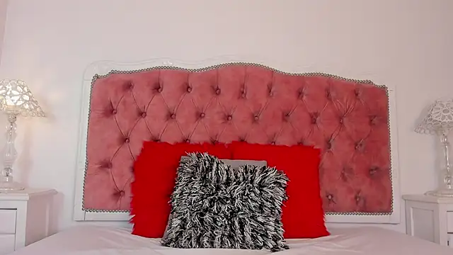 Snapshot of amberlitle chatting on September 30, 2025, 12:22 pm amberlitle online show from September 30, 2025, 12:22 pm