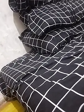 dark boy28 online show from November 16, 2025, 6:18 am