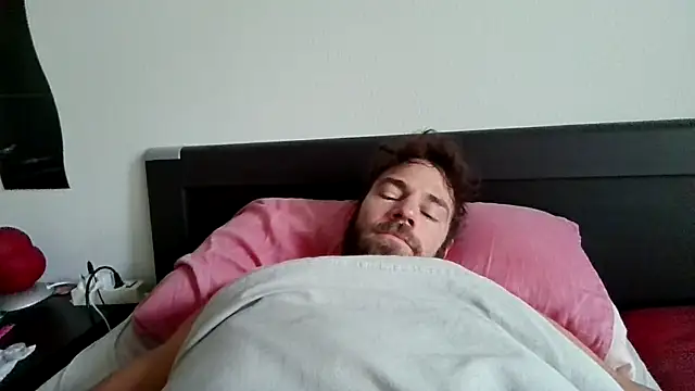 Snapshot of alpha-hunk chatting on November 1, 2025, 8:41 am alpha-hunk online show from November 1, 2025, 8:41 am