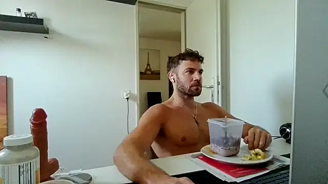Snapshot of alpha-hunk chatting on June 4, 2026, 9:58 am alpha-hunk online show from June 4, 2026, 9:58 am