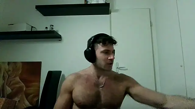 Snapshot of alpha-hunk chatting on November 8, 2025, 9:07 pm alpha-hunk online show from November 8, 2025, 9:07 pm