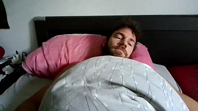 Snapshot of alpha-hunk chatting on October 30, 2025, 8:23 am alpha-hunk online show from October 30, 2025, 8:23 am