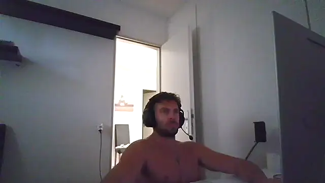 Snapshot of alpha-hunk chatting on July 20, 2026, 4:42 pm alpha-hunk online show from July 20, 2026, 4:42 pm