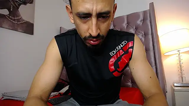 Snapshot of Sr_Magnus_ chatting on October 29, 2025, 7:07 am Sr Magnus online show from October 29, 2025, 7:07 am