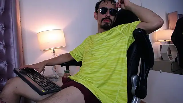 Snapshot of Sr_Magnus_ chatting on September 25, 2025, 6:30 am Sr Magnus online show from September 25, 2025, 6:30 am