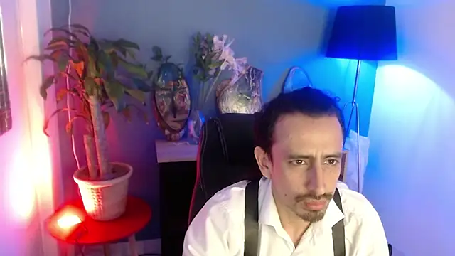 Snapshot of Sr_Magnus_ chatting on March 21, 2025, 4:06 am Sr Magnus online show from March 21, 2025, 4:06 am