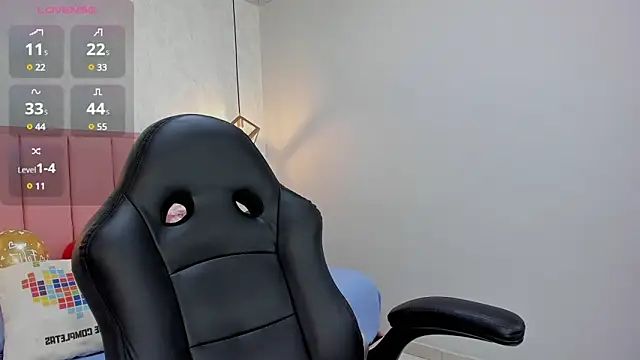 Snapshot of MAYROBERTSS chatting on February 15, 2025, 12:22 pm MAYROBERTSS online show from February 15, 2025, 12:22 pm