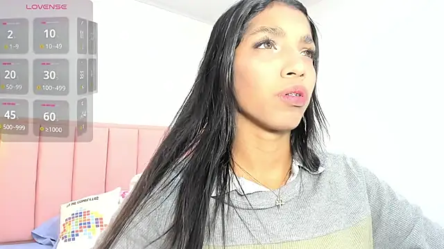 Snapshot of MAYROBERTSS chatting on March 14, 2025, 12:07 pm MAYROBERTSS online show from March 14, 2025, 12:07 pm