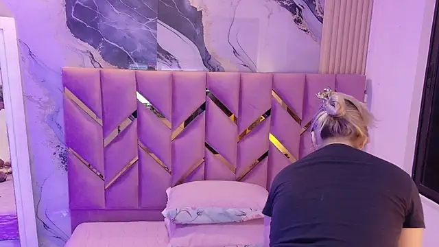 collegepawglovedaddy online show from March 25, 2026, 7:57 pm