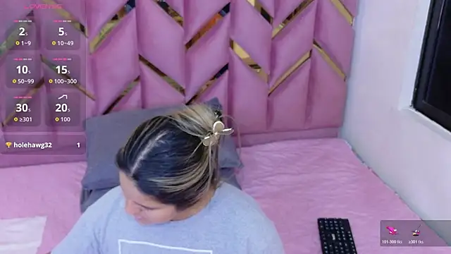 collegepawglovedaddy online show from February 25, 2026, 7:47 pm