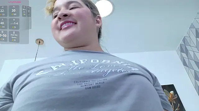 collegepawglovedaddy online show from April 12, 2026, 8:23 pm