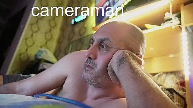 Snapshot of cameraman_evenimente123 chatting on December 19, 2024, 2:23 am cameraman evenimente123 online show from December 19, 2024, 2:23 am