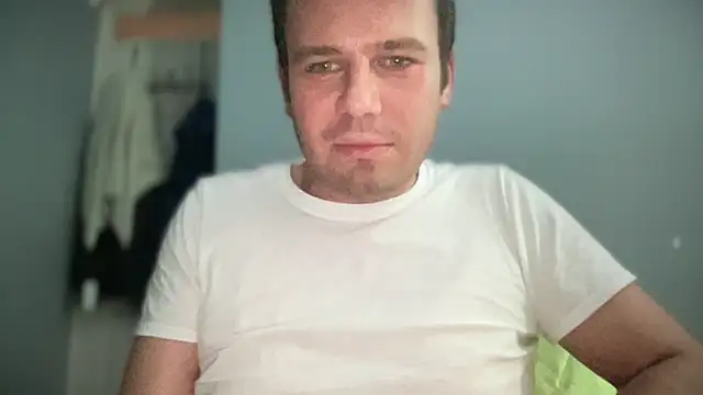 Snapshot of GotItGoin chatting on September 9, 2025, 9:35 pm GotItGoin online show from September 9, 2025, 9:35 pm