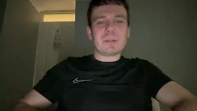 Snapshot of GotItGoin chatting on July 18, 2026, 12:41 am GotItGoin online show from July 18, 2026, 12:41 am