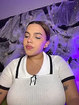 Snapshot of vivicolibri chatting on November 1, 2025, 11:53 pm vivicolibri online show from November 1, 2025, 11:53 pm