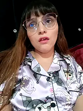 Snapshot of Lucyy-hess chatting on February 4, 2025, 6:38 pm Lucyy-hess online show from February 4, 2025, 6:38 pm