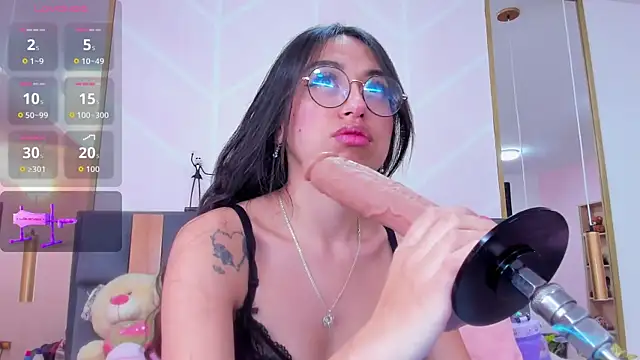 MadyJackson online show from November 5, 2025, 11:35 am