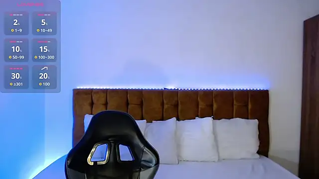 alexiaaross online show from October 23, 2025, 6:12 am