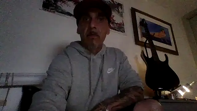 Snapshot of CandiedPompano chatting on June 22, 2026, 4:09 am CandiedPompano online show from June 22, 2026, 4:09 am