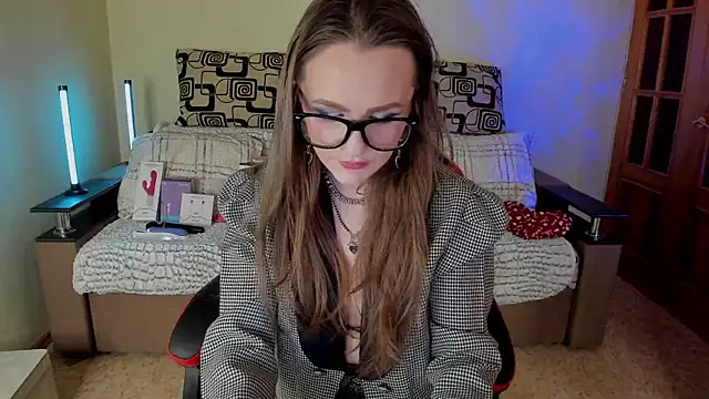 Snapshot of VeronikaVel chatting on April 10, 2026, 8:49 pm VeronikaVel online show from April 10, 2026, 8:49 pm