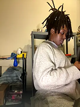 Snapshot of choclatepeaach chatting on November 26, 2025, 3:28 am choclatepeaach online show from November 26, 2025, 3:28 am