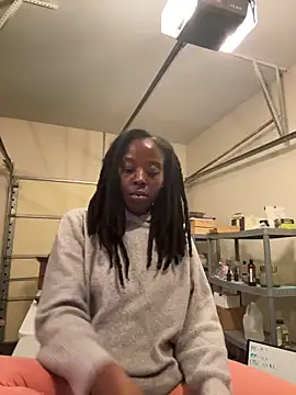 Snapshot of choclatepeaach chatting on November 10, 2025, 10:37 pm choclatepeaach online show from November 10, 2025, 10:37 pm