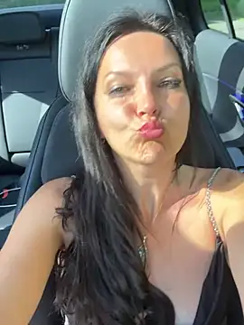 Snapshot of -OLYA- chatting on May 17, 2026, 3:12 pm -OLYA- online show from May 17, 2026, 3:12 pm