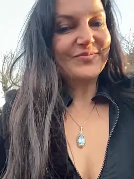 -OLYA- online show from March 8, 2026, 3:48 pm