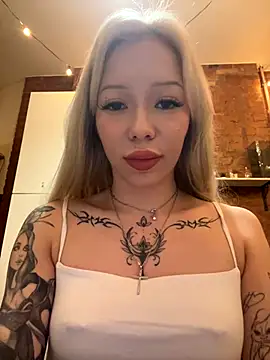 Snapshot of babydolll chatting on November 29, 2025, 1:11 pm babydolll online show from November 29, 2025, 1:11 pm