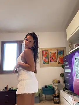 Snapshot of feetqueen96 chatting on June 30, 2026, 4:18 pm feetqueen96 online show from June 30, 2026, 4:18 pm