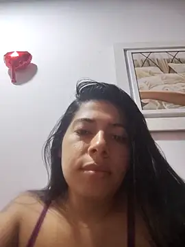 Snapshot of Caro_kitty- chatting on October 22, 2025, 11:31 am Caro kitty- online show from October 22, 2025, 11:31 am