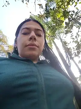 Snapshot of Caro_kitty- chatting on October 28, 2025, 11:42 am Caro kitty- online show from October 28, 2025, 11:42 am