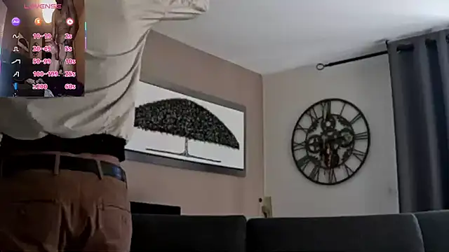 Snapshot of ApollonFit_x69 chatting on October 16, 2025, 9:17 am ApollonFit x69 online show from October 16, 2025, 9:17 am