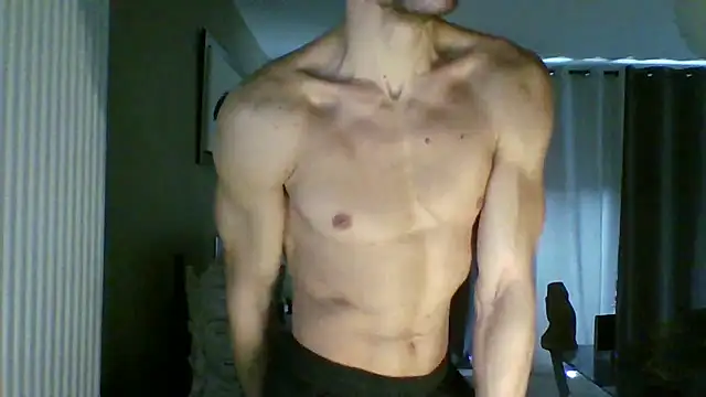 Snapshot of ApollonFit_x69 chatting on March 10, 2025, 11:34 am ApollonFit x69 online show from March 10, 2025, 11:34 am