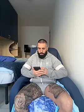 Snapshot of Gioeltoro89 chatting on February 22, 2026, 3:46 pm Gioeltoro89 online show from February 22, 2026, 3:46 pm