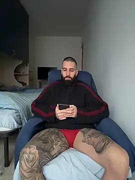 Snapshot of Gioeltoro89 chatting on February 10, 2026, 4:06 pm Gioeltoro89 online show from February 10, 2026, 4:06 pm