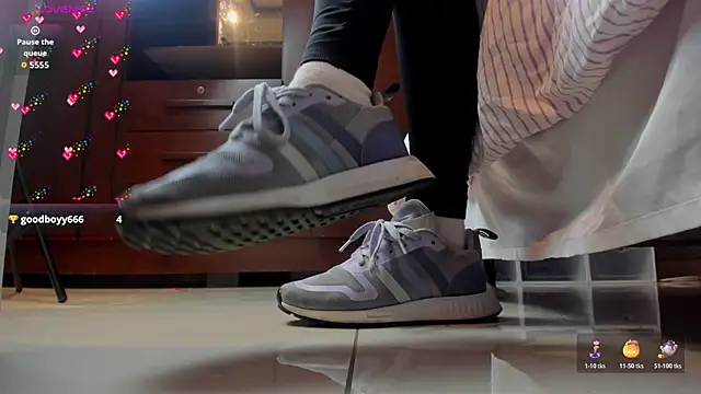 Snapshot of sherilkwang19tv chatting on October 22, 2025, 11:36 pm sherilkwang19tv online show from October 22, 2025, 11:36 pm