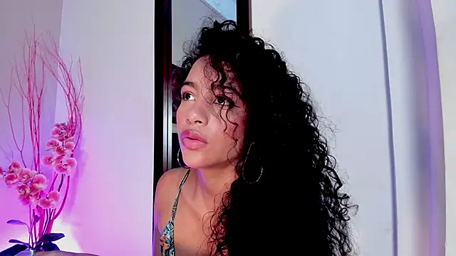 AntonellaHall  online show from March 19, 2026, 6:41 pm