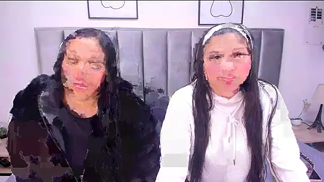 Snapshot of Emmy-Turnner chatting on October 2, 2025, 12:08 pm Emmy-Turnner online show from October 2, 2025, 12:08 pm